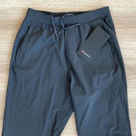 NWT Lululemon Men's Surge Jogger Pant Graphite Grey - Picture 5 of 6